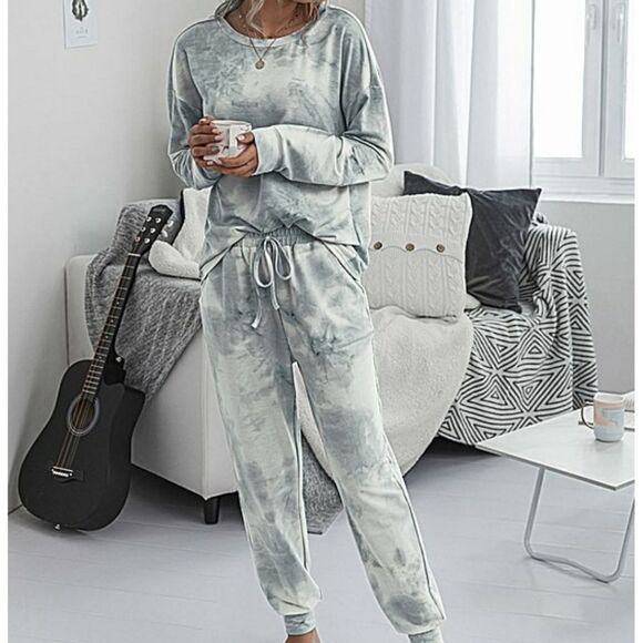 Tie dye crewneck sweatshirt and pocket joggers - Picture 5 of 9